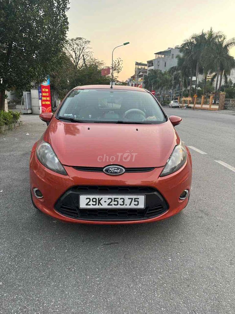 Ford Fiesta Cam 5 chỗ Số tự động. Mua bán Ô tô tại Huyện Hoài Đức Hà Nội được đăng bởi Đức Giang hình 16