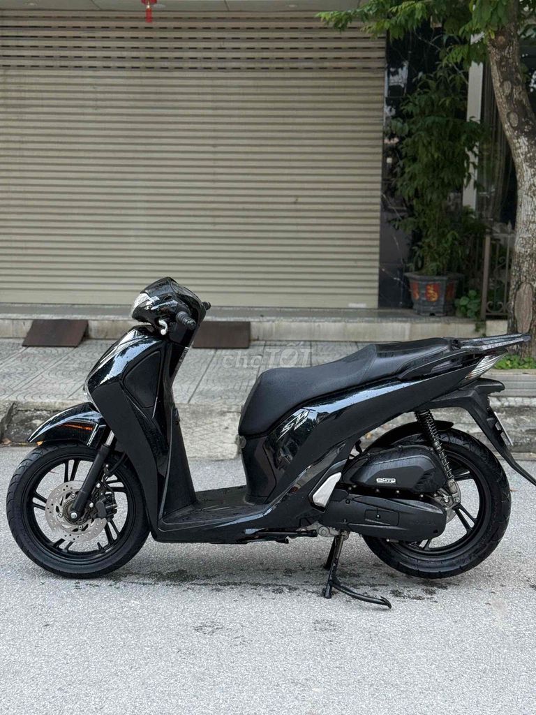 Honda SH 150i ABS 2018 Черный оригинальный в отличном состоянии