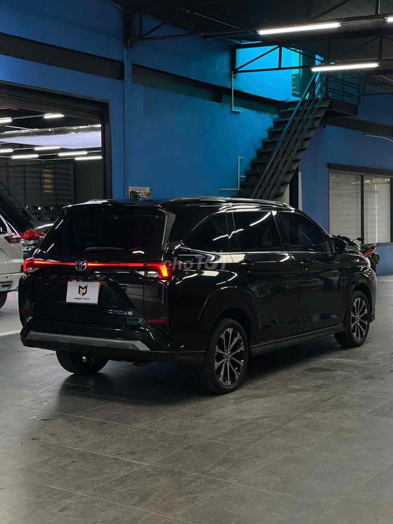 Toyota Veloz Cross 2022 CVT Top - 28000 km. Mua bán Ô tô tại Huyện Hóc Môn Tp Hồ Chí Minh được đăng bởi Kavin tran hình 3