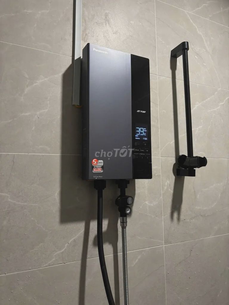 Máy nước nóng Panasonic DH-4UDP1VZ Đen. Mua bán Thiết bị vệ sinh, nhà tắm tại Thành phố Vĩnh Long Vĩnh Long được đăng bởi Chú Khải Duy hình 1