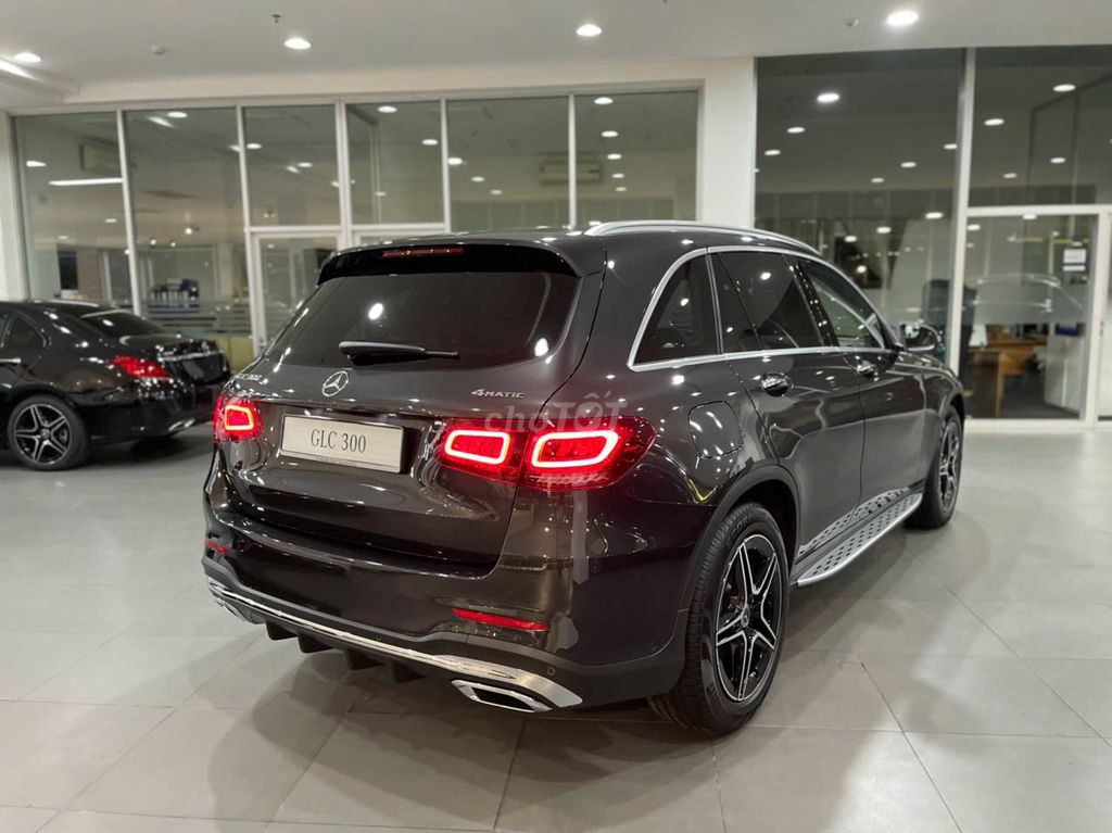 Mercedes GLC300 AMG 4MATIC 2022 Xám. Mua bán Ô tô tại Quận 7 Tp Hồ Chí Minh được đăng bởi JENNIE hình 11
