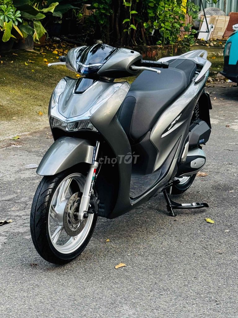 Honda SH 125i ABS 2023 Xám Titan 9 chủ