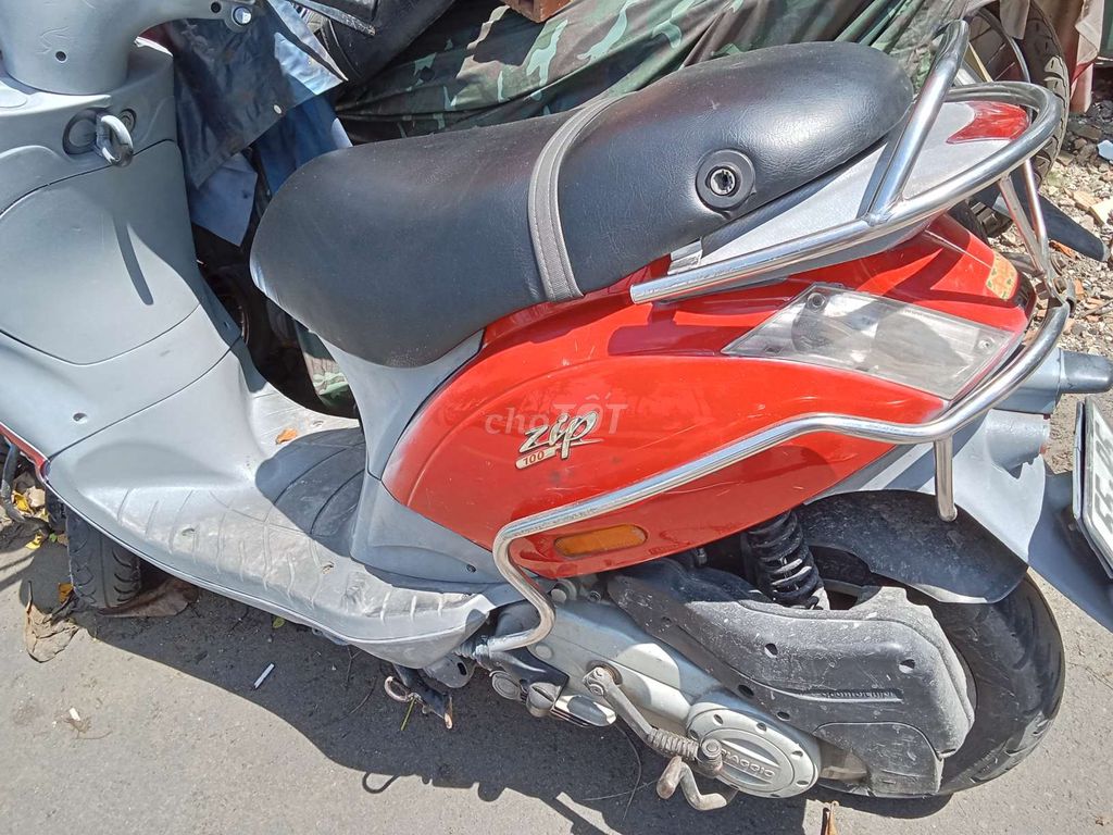 Piaggio zip 100 xe zin máy êm bs tỉnh. Mua bán Xe máy tại Quận Bình Thạnh Tp Hồ Chí Minh được đăng bởi A Hùng hình 2