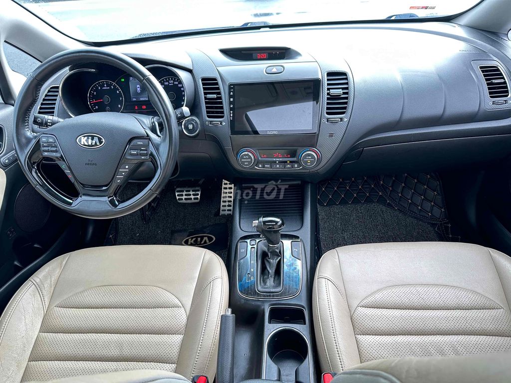 Kia Cerato 1.6 2018 AT Trắng 83000km. Mua bán Ô tô tại Quận Hoàng Mai Hà Nội được đăng bởi Thang Pham hình 6