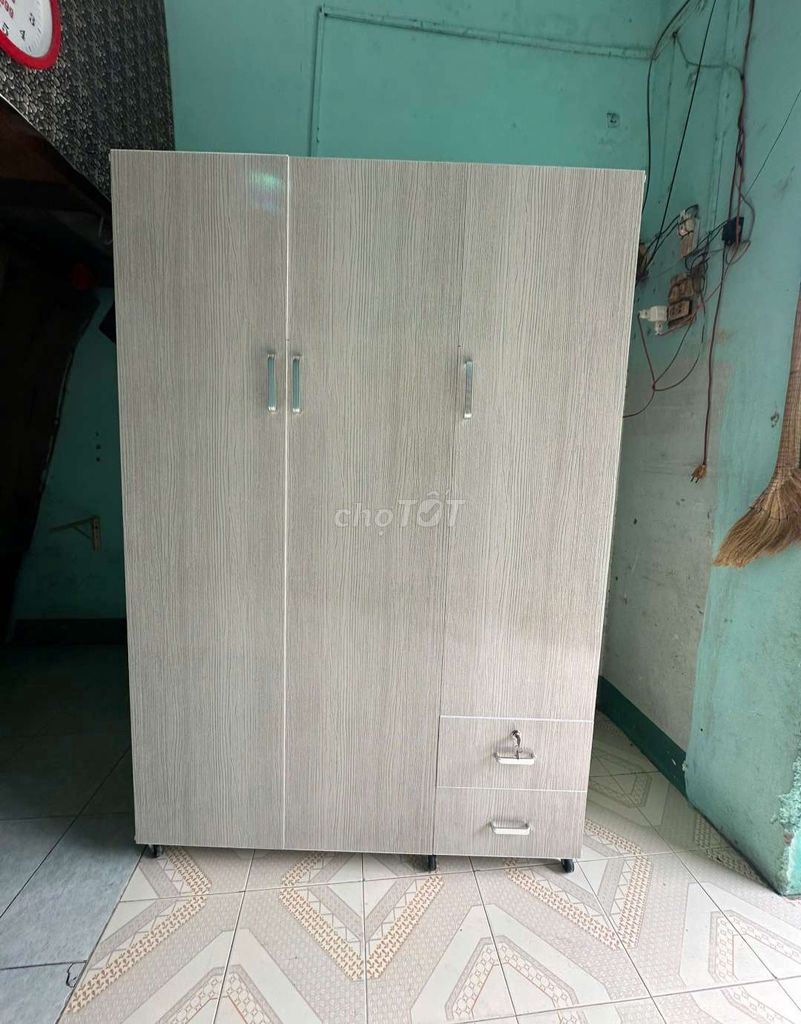 TỦ NHỰA ĐÀI LOAN 3 CÁNH MÀU VÂN GỖ SỒI. Mua bán Tủ, kệ gia đình tại Thành phố Dĩ An Bình Dương được đăng bởi Tủ nhựa đài loan hoàng quân hình 1