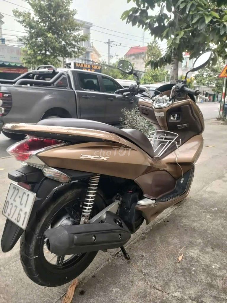Honda Pcx xe bao depk máy nguyên rin rất êm. Mua bán Xe máy tại Thành phố Dĩ An Bình Dương được đăng bởi Cửa hàng xe máy Anh Khoa  hình 6