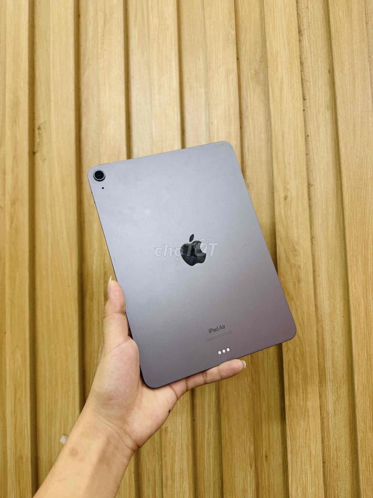 Apple iPad Air 5 Wifi 64GB Xám Nguyên bản. Mua bán Máy tính bảng tại Quận Đống Đa Hà Nội được đăng bởi  Đức Mobile hình 1