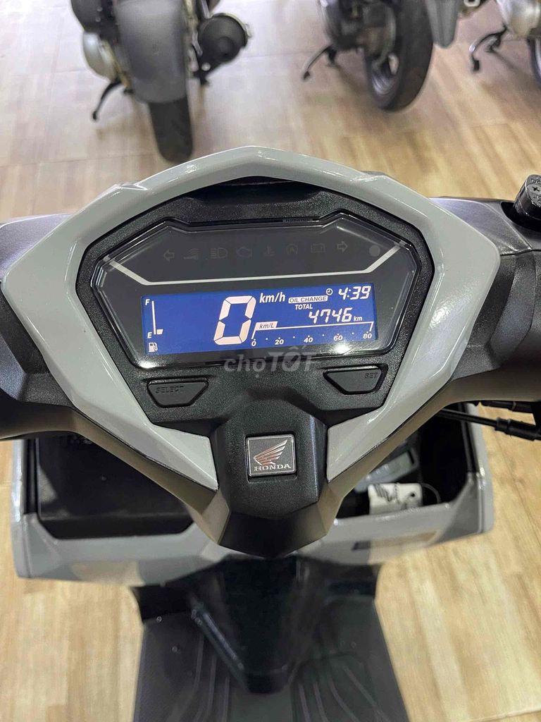 VARIO 2025 XE LƯỚT. Mua bán Xe máy tại Quận Bình Thuỷ Cần Thơ được đăng bởi SONY hình 4