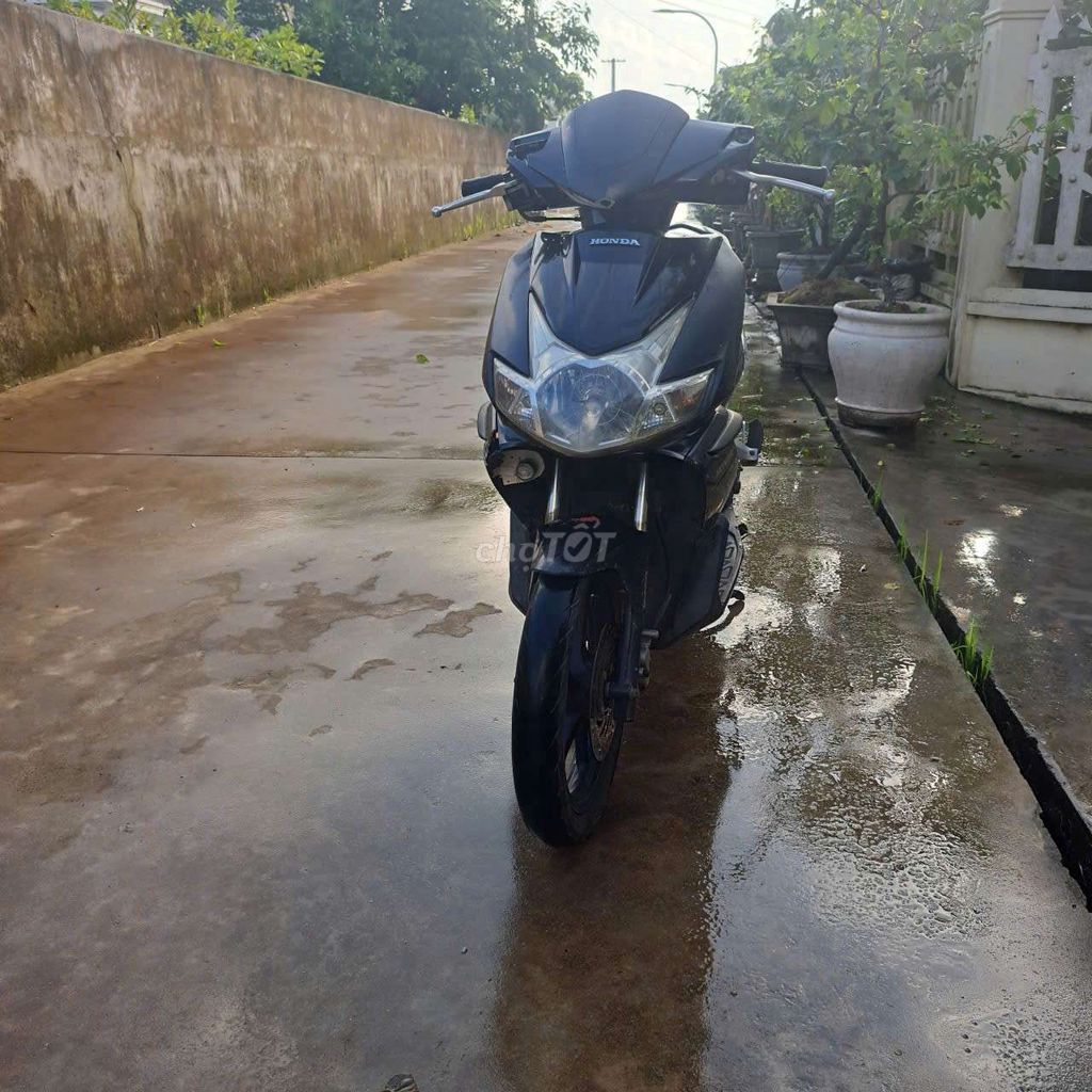 Do không có nhu cầu sử dụng xe ga muốn bán. Mua bán Xe máy tại Huyện Nam Trực Nam Định được đăng bởi Lam anh hình 1