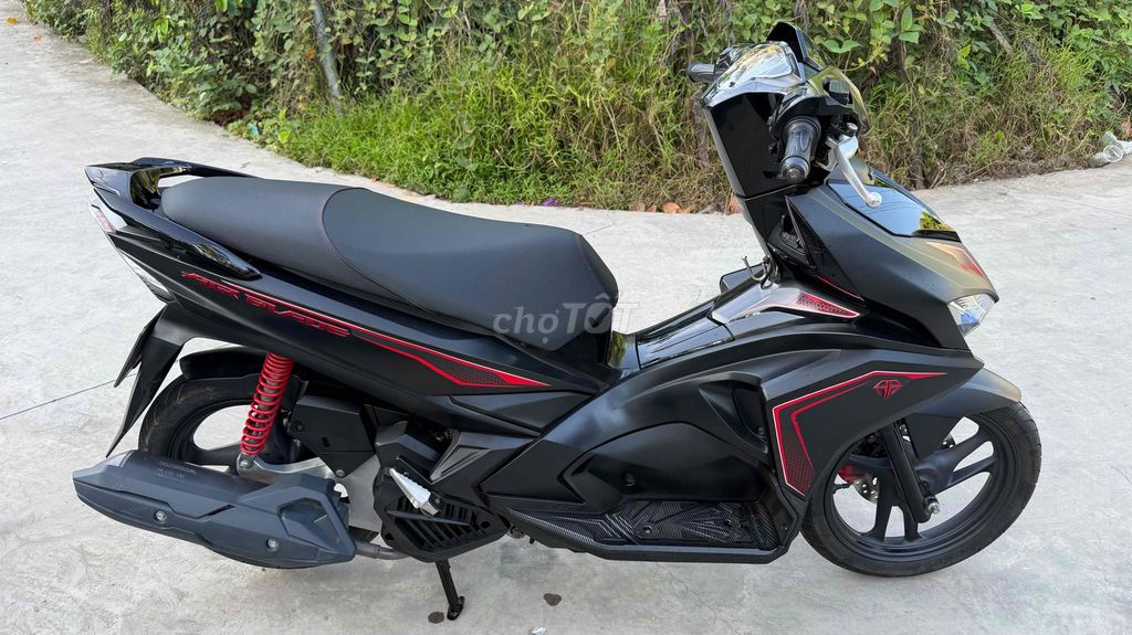 Honda Air Blade 2018, 10-летие, черный глянцевый