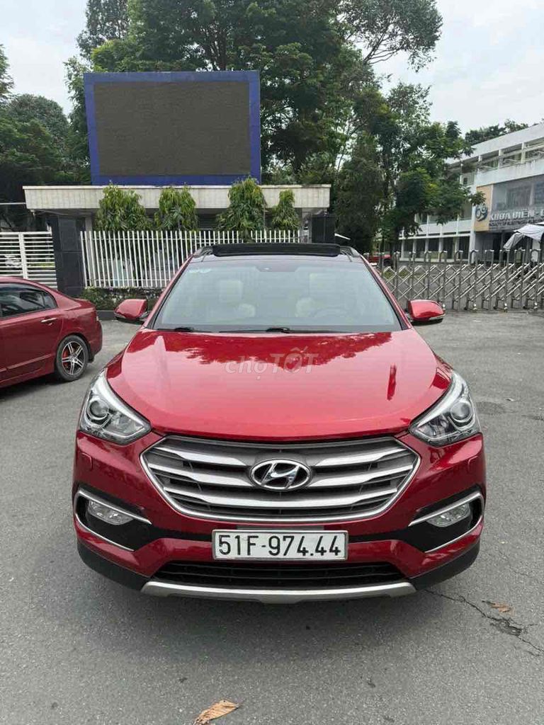 Hyundai Santa Fe 2016 2.4 AT 4 WD - 100000 km. Mua bán Ô tô tại Thành phố Thủ Đức Tp Hồ Chí Minh được đăng bởi THUONG TRAN hình 1