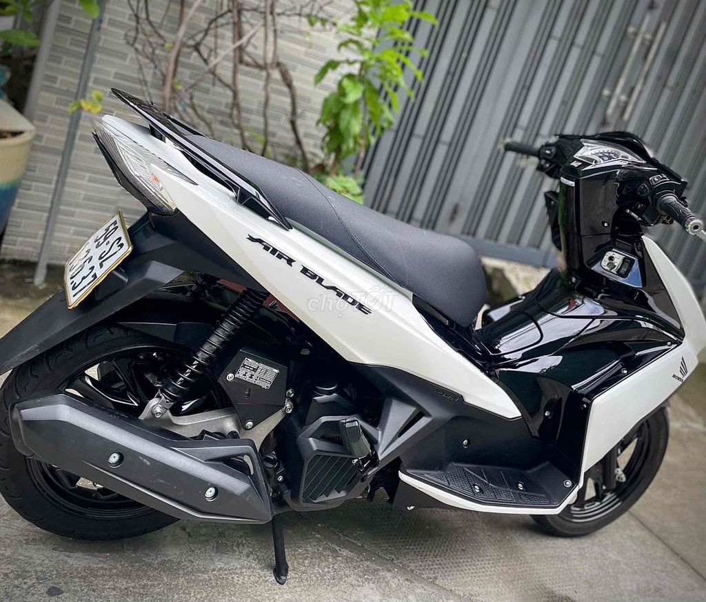Airblade 2014 Bstp, đưa trước 10 tr nhận xe. Mua bán Xe máy tại Quận 7 Tp Hồ Chí Minh được đăng bởi Xuân Dũng hình 5