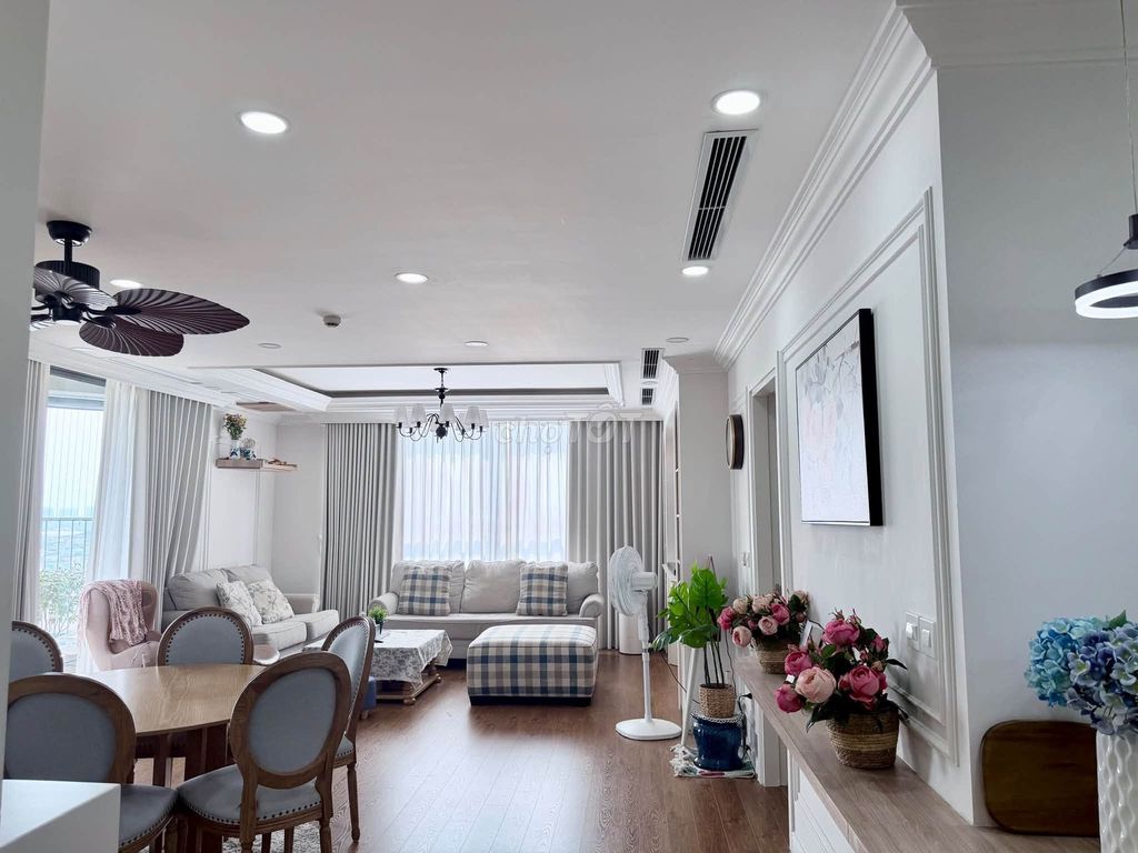 Продажа квартиры в The Zei Ми Динь, 104м2, 3 спальни, с мебелью