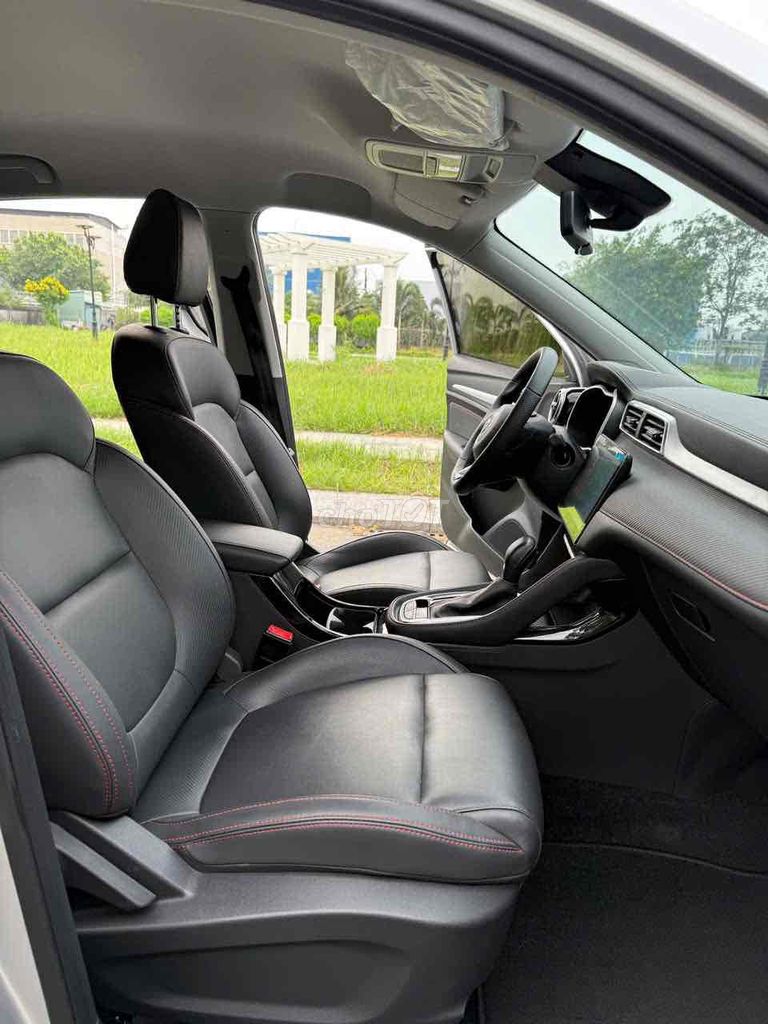 MG ZS 2023 Com 9600km Bạc. Mua bán Ô tô tại Thành phố Thủ Đức Tp Hồ Chí Minh được đăng bởi Đạt Xe Cũ hình 18