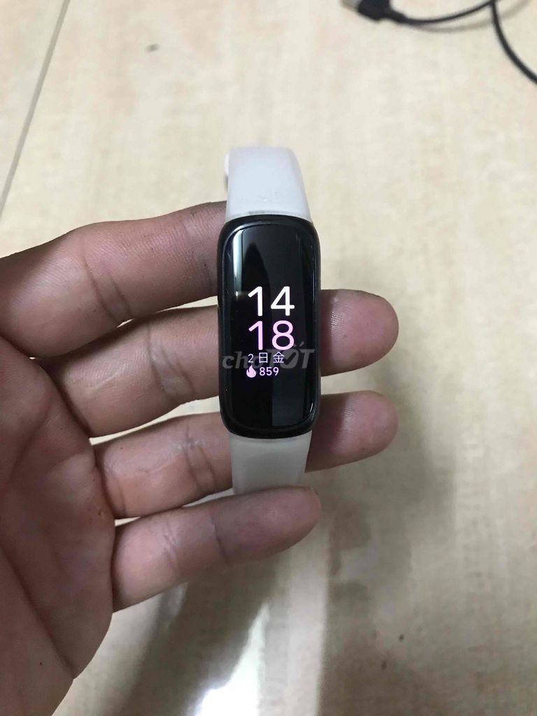 bán em fitbit inspire 3 zin chính hãng có sạc zin. Mua bán Thiết bị đeo thông minh tại Quận Lê Chân Hải Phòng được đăng bởi Tung hình 1