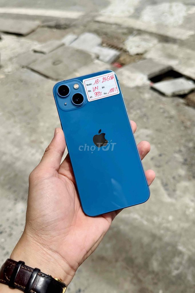 iPhone 13 256GB Xanh VN/A pin 100%. Mua bán Điện thoại tại Quận Đống Đa Hà Nội được đăng bởi Lâm Bảo Tuyên hình 1