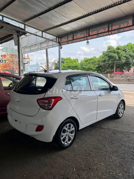 Bán xe huyndai i10 2015. Mua bán Ô tô tại Huyện Trảng Bom Đồng Nai được đăng bởi Trần Hữu Trường hình 2