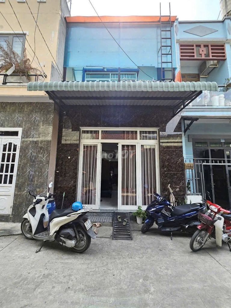 Nhà trệt lầu giá Rẻ trung tâm p. Đông Hoà gần siêu thị Go Dĩ An