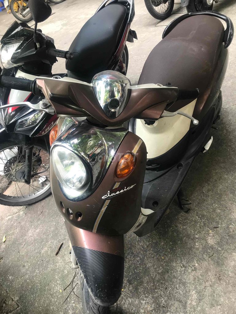 Yamaha Mio Classico 125 коричнево-белый