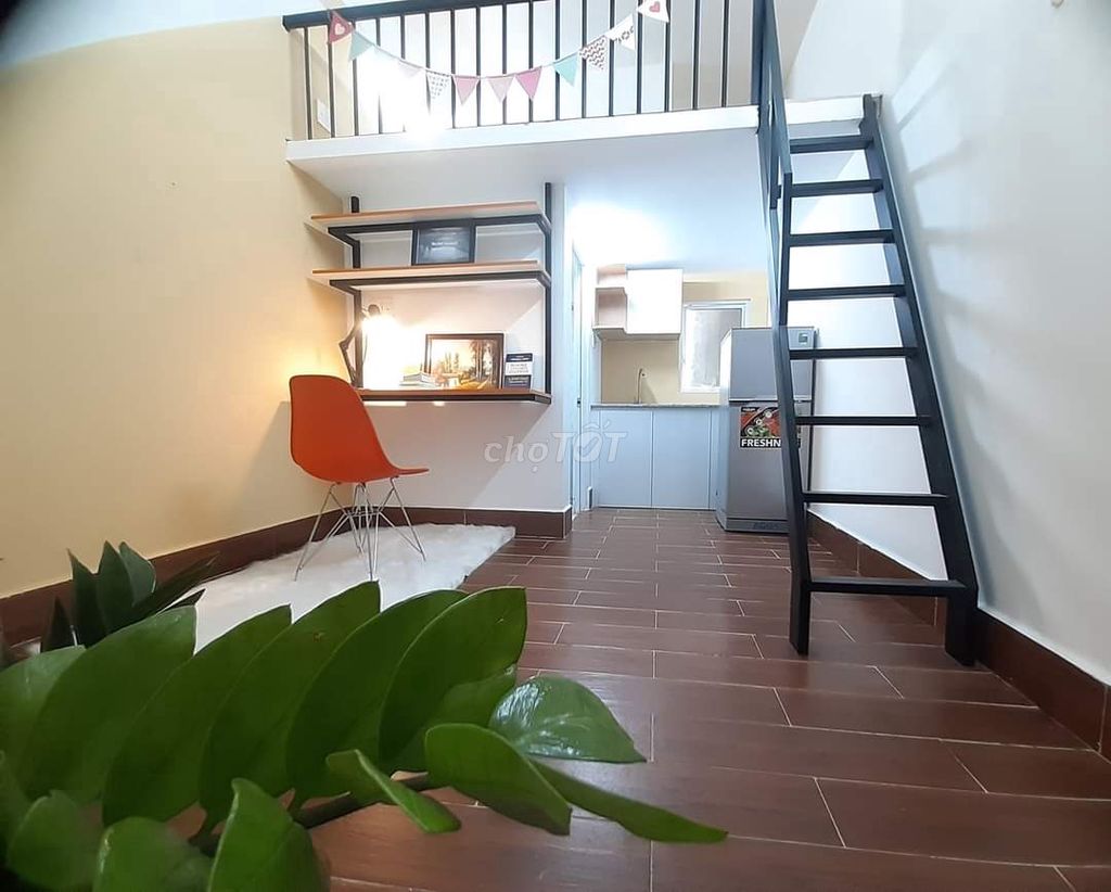phòng mới xây 20m2 gần Phú Mỹ Hưng và làng đại học