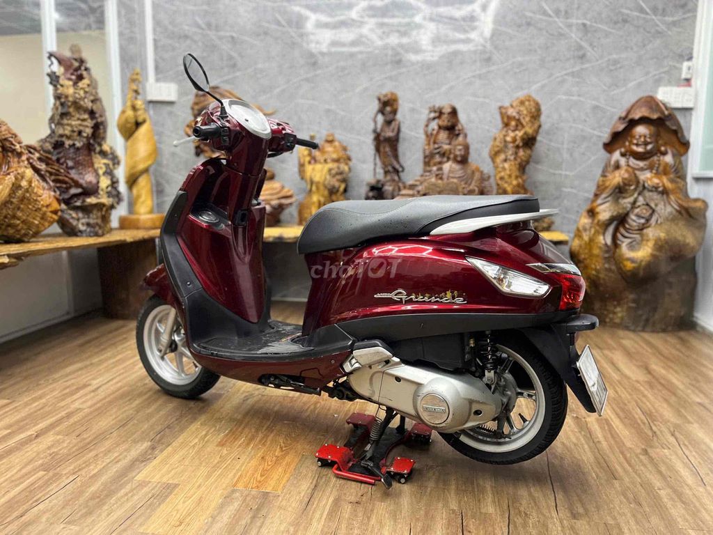 Yamaha Grande от собственника с сайгонским номером, тихий двигатель