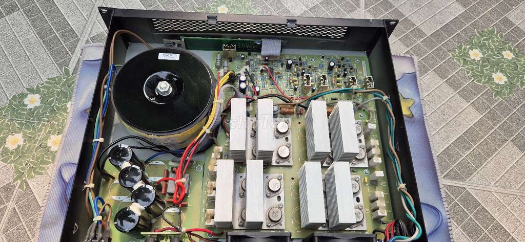 Cục đẩy Crown XLS 602 Đen. Mua bán Tivi, Âm thanh tại Huyện Thuỷ Nguyên Hải Phòng được đăng bởi Đức hoàng audio Hàng bãi cao cấp hình 1