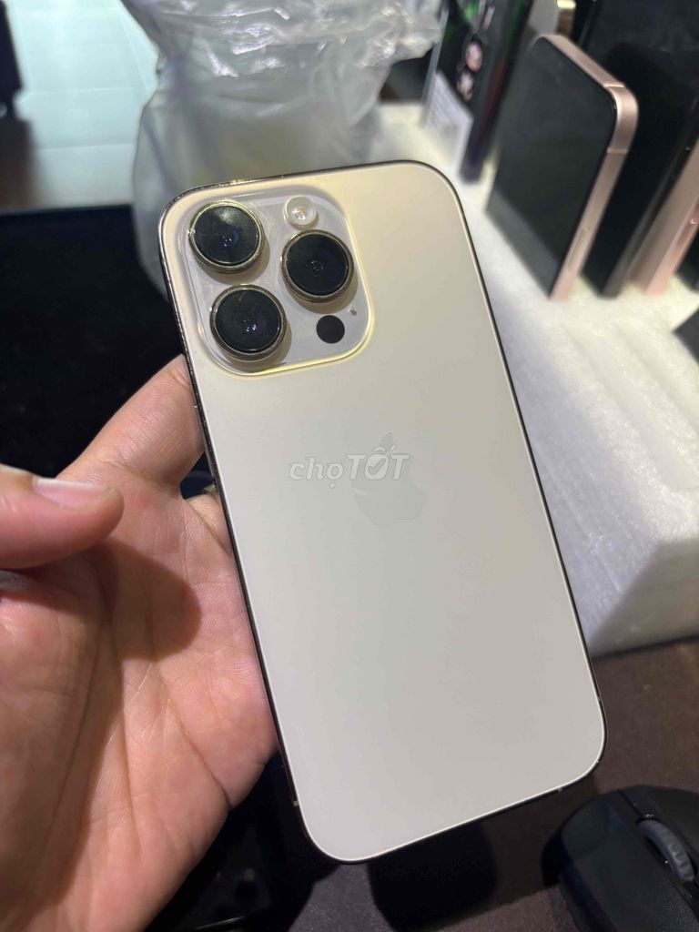 Apple iPhone 14 Pro 128GB Vàng Nguyên zin áp. Mua bán Điện thoại tại Quận Tân Phú Tp Hồ Chí Minh được đăng bởi Minh Sang Store Góp Bao Nợ Xấu hình 1