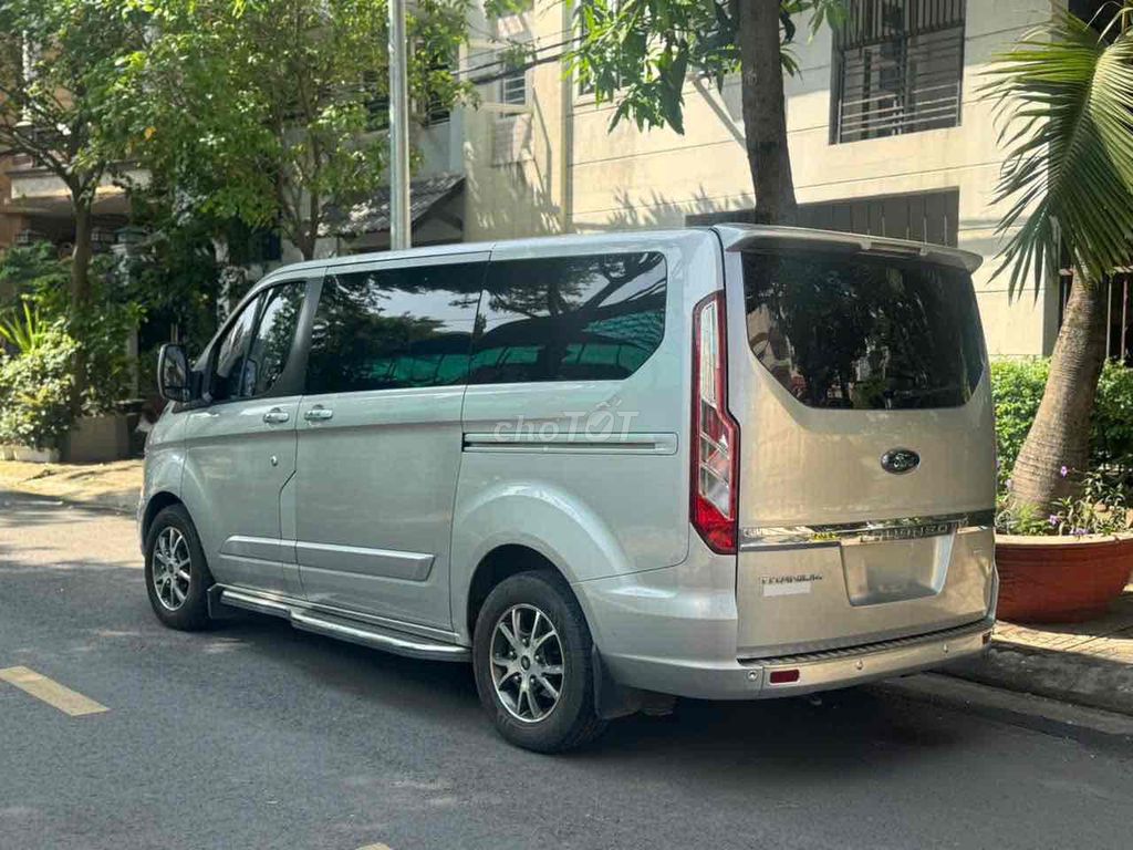 TOURNEO TITANIUM 2020 XE HÃNG-CHẤT ĐẸP-GIÁ HỢP LÝ. Mua bán Ô tô tại Quận 10 Tp Hồ Chí Minh được đăng bởi Duy Tô Sài Gòn Ford hình 3