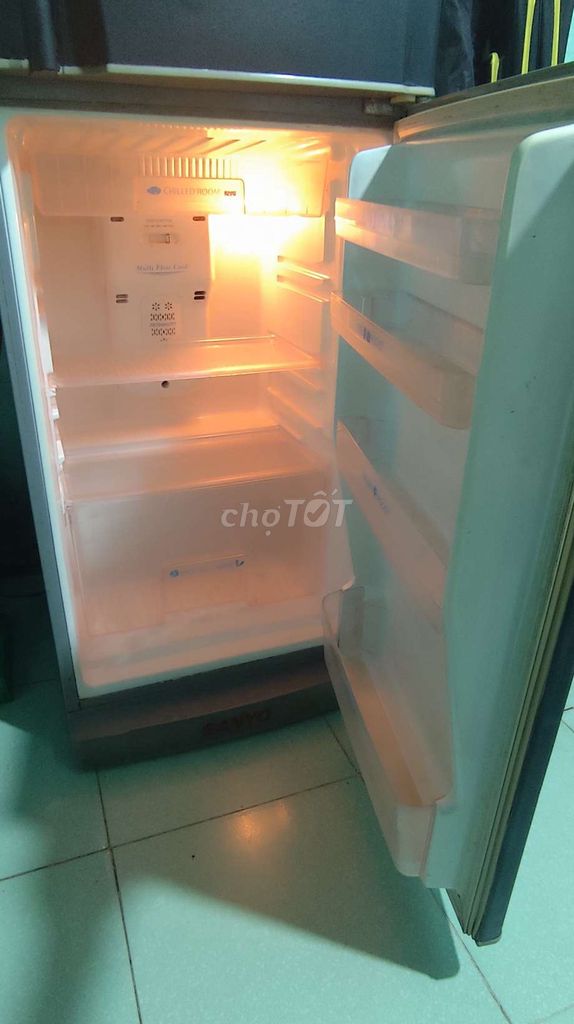 Tủ lạnh Sanyo 180L Xám. Mua bán Tủ lạnh tại Thị xã Điện Bàn Quảng Nam được đăng bởi Duong hình 1