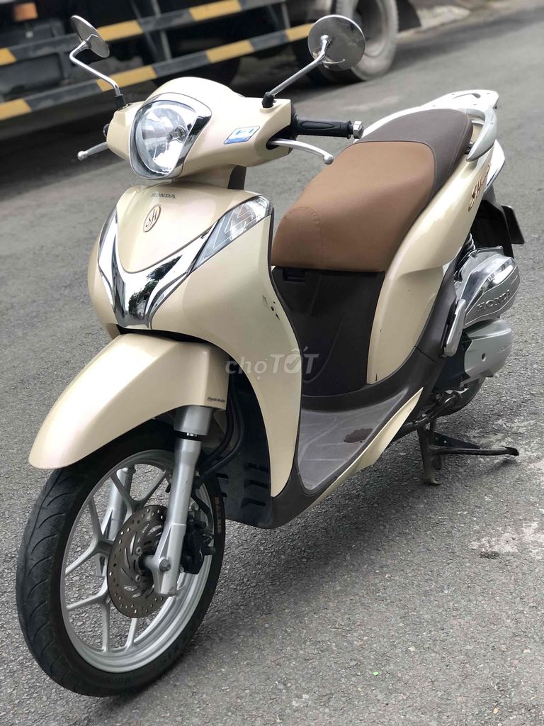 Honda SH Mode chính chủ ký.#đãbán. Mua bán Xe máy tại Huyện Hóc Môn Tp Hồ Chí Minh được đăng bởi Xe Máy Bùi Phong hình 2