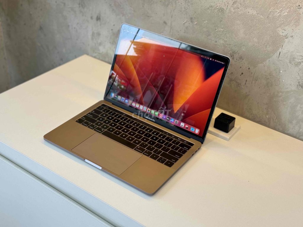 Macbook Pro 13 inch 2019 i7 16GB/512GB thanh lý. Mua bán Laptop tại Quận 10 Tp Hồ Chí Minh được đăng bởi thông hình 1