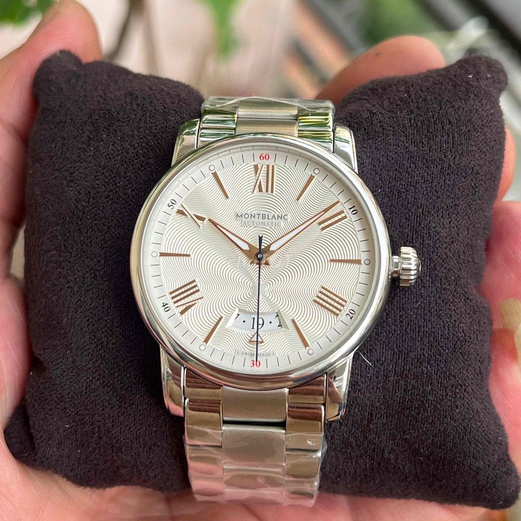 Montblanc 4810 Date Automatic 114.852 size 42mm. Mua bán Đồng hồ tại Quận Hoàng Mai Hà Nội được đăng bởi Anh Tuấn hình 1