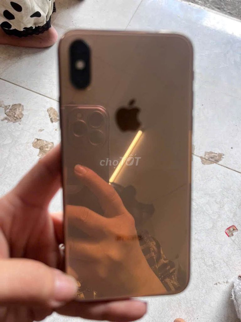 Apple iPhone XS 64GB Vàng đồng Đã sử dụng. Mua bán Điện thoại tại Quận 10 Tp Hồ Chí Minh được đăng bởi Hội Đồ Điện Tử hình 1