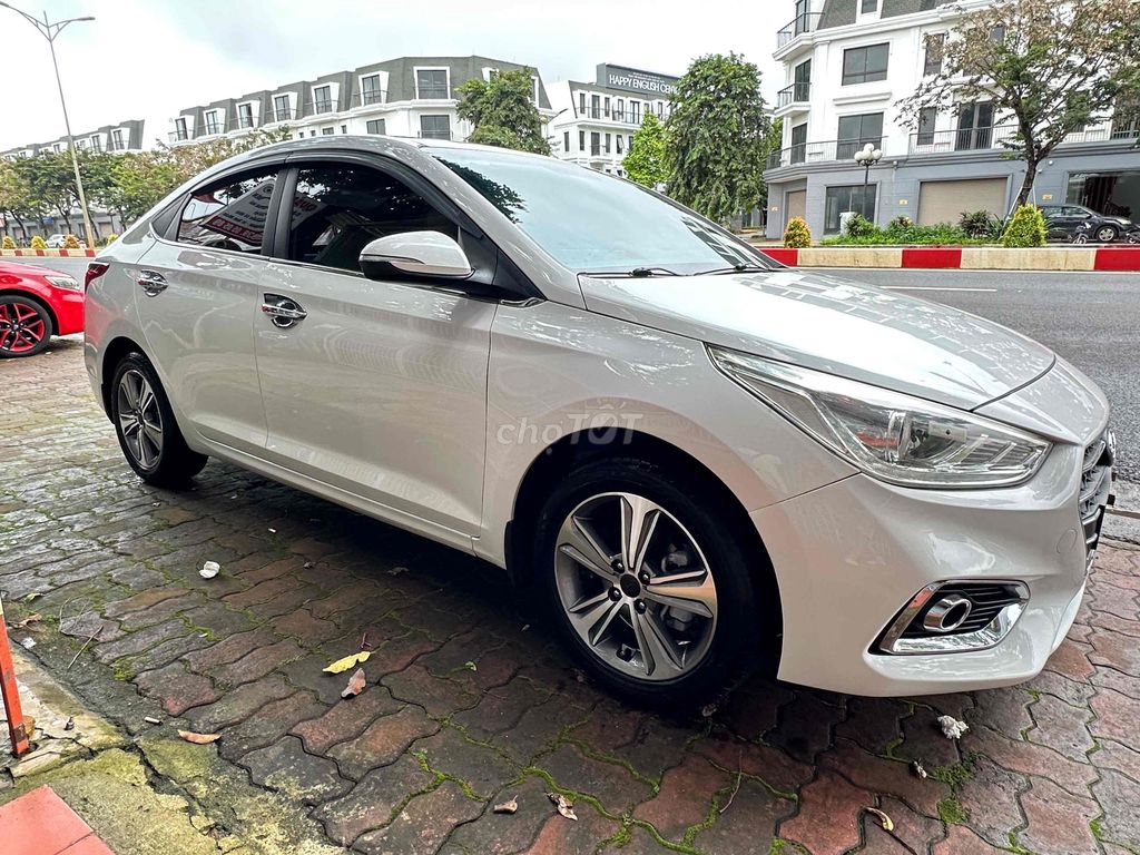 Hyundai Accent 2018 1.4 ATH - 100000 km. Mua bán Ô tô tại Thành phố Buôn Ma Thuột Đắk Lắk được đăng bởi minh toàn  hình 1