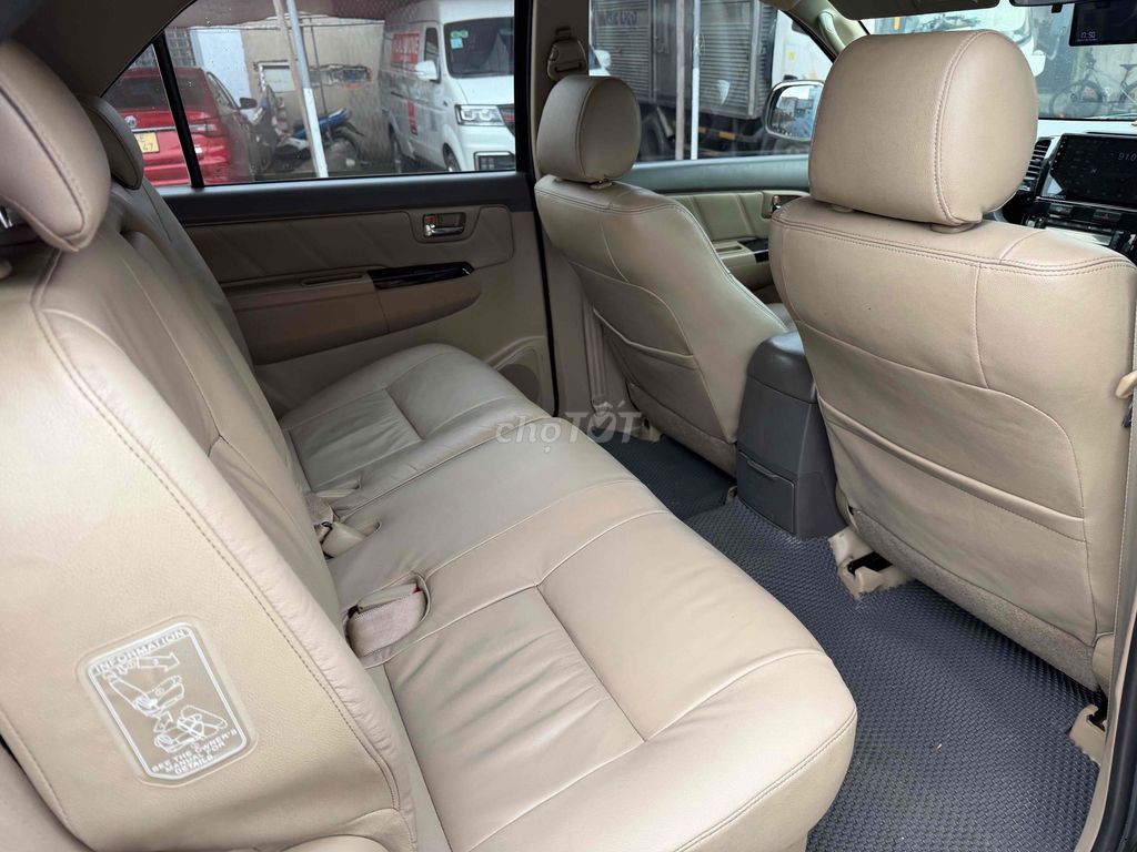 Fortuner 2.7V 4x4 2012, máy xăng, 2 cầu. Mua bán Ô tô tại Quận Bình Tân Tp Hồ Chí Minh được đăng bởi Tài hình 7