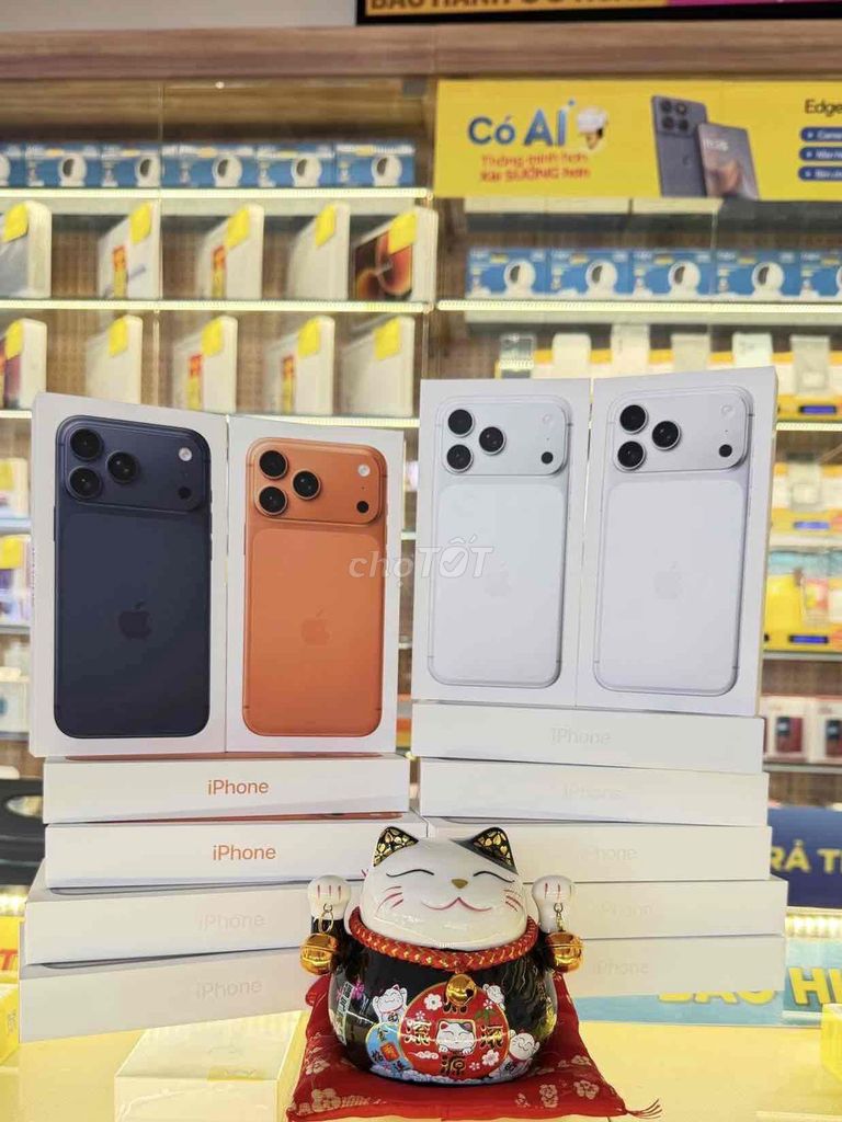 Apple iPhone 13 Đen, Trắng. Mua bán Điện thoại tại Quận Bình Tân Tp Hồ Chí Minh được đăng bởi Nguyet Nguyen hình 1