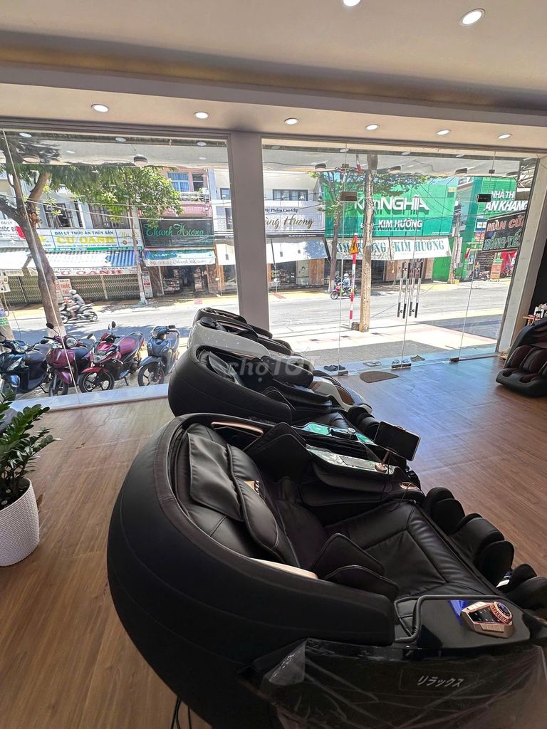 Ghế massage toàn thân Đen. Mua bán Bàn ghế tại Thành phố Phan Rang-Tháp Chàm Ninh Thuận được đăng bởi Trần Nguyễn Thị Trân hình 1