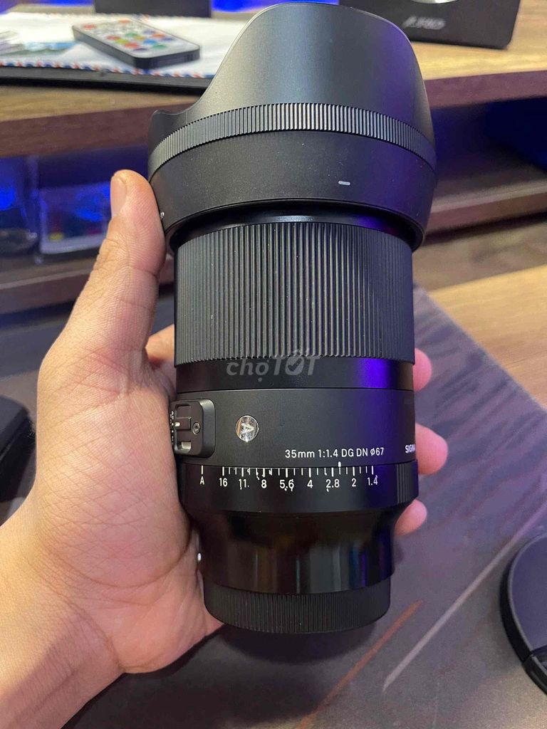 Ống kính Sigma 35mm 1:1.4 DG DN Đã sử dụng. Mua bán Máy ảnh, Máy quay tại Quận Sơn Trà Đà Nẵng được đăng bởi Hoang Tran hình 1