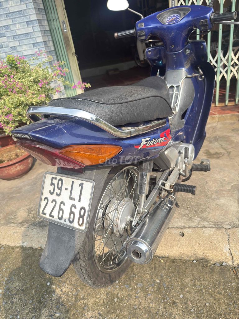 Honda Future 1 2001 синий, крутые хошиминские номера