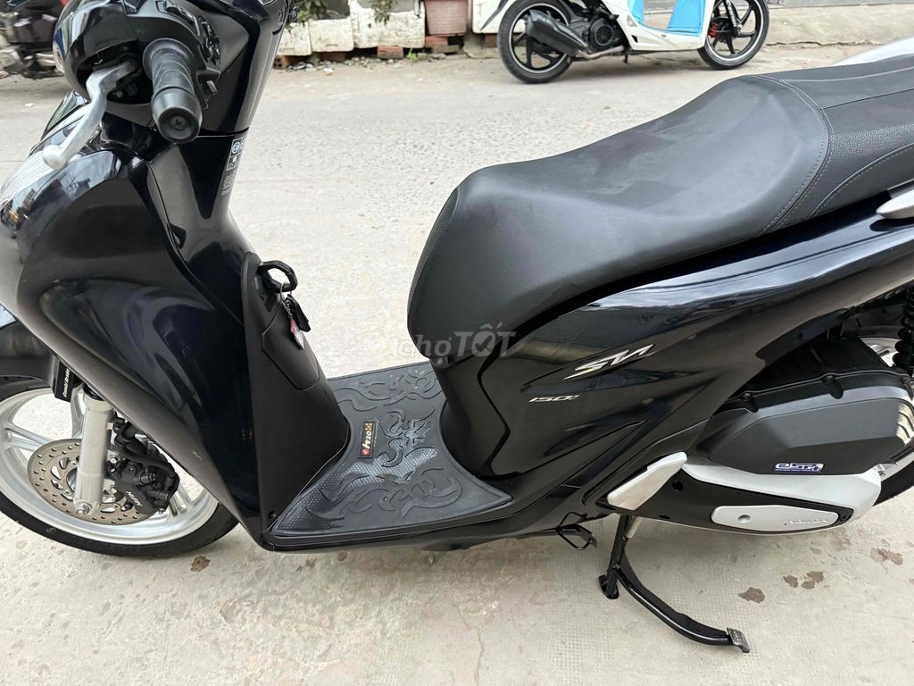 cbs 150 2021 xe chạy đúng xác 8 ngàn đúng chủ máy. Mua bán Xe máy tại Quận Ninh Kiều Cần Thơ được đăng bởi CHXM Thanh Hồng hẻm 233 hình 4