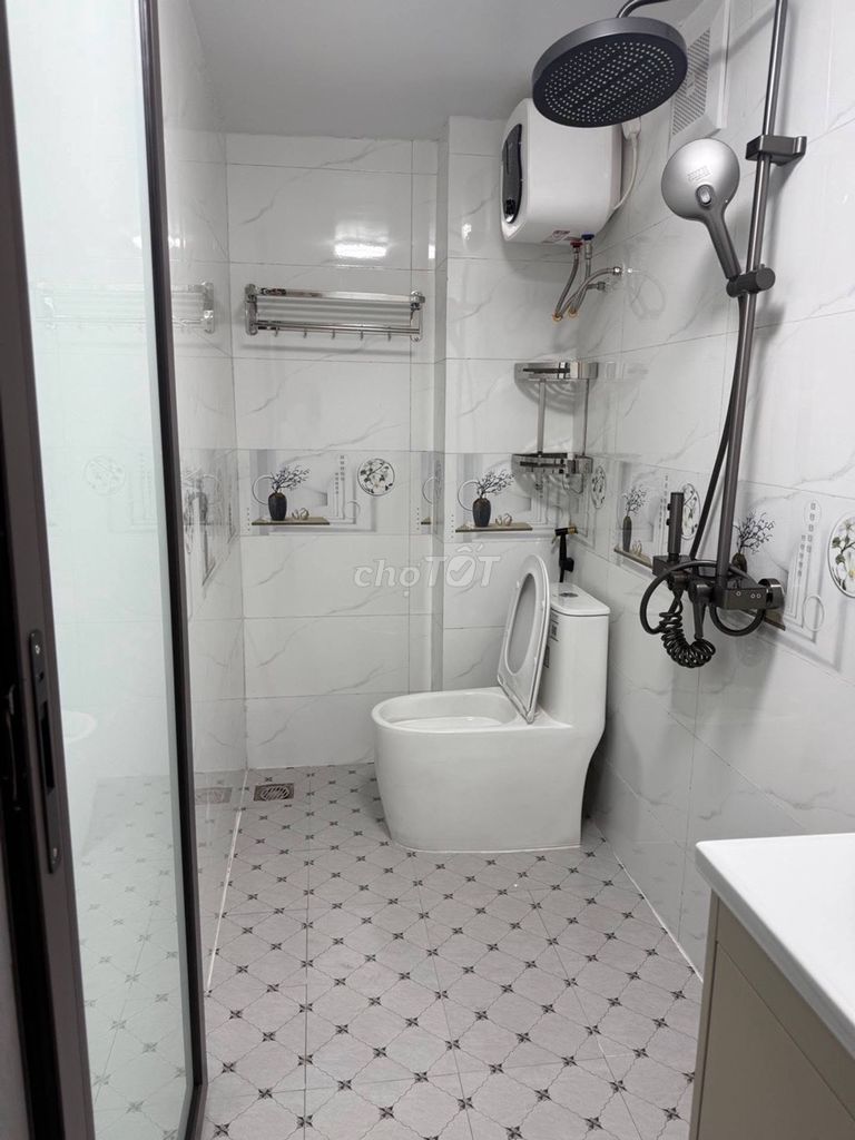Угловой дом рядом с Батькоа, 30м², чуть более 4 млрд