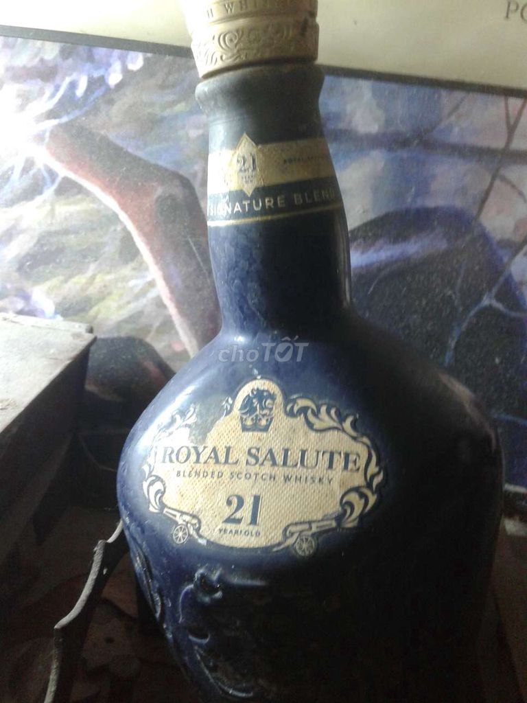Vỏ chai Royal Salute 21 Year Old Gốm Xanh đậm