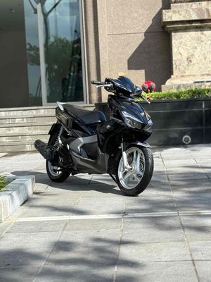 Air Blade đèn led xe nguyên bản từ mới Nguyên bản. Mua bán Xe máy tại Quận Ba Đình Hà Nội được đăng bởi Xe Máy Nam Thi