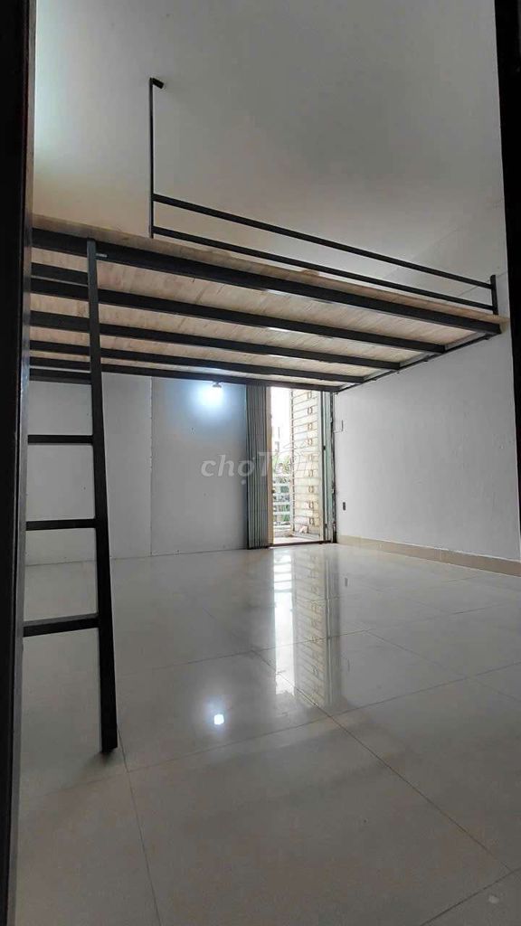 phòng 25m2 ngay chợ Hiệp Bình