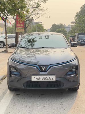 VinFast VF6 Plus 2025 Xám