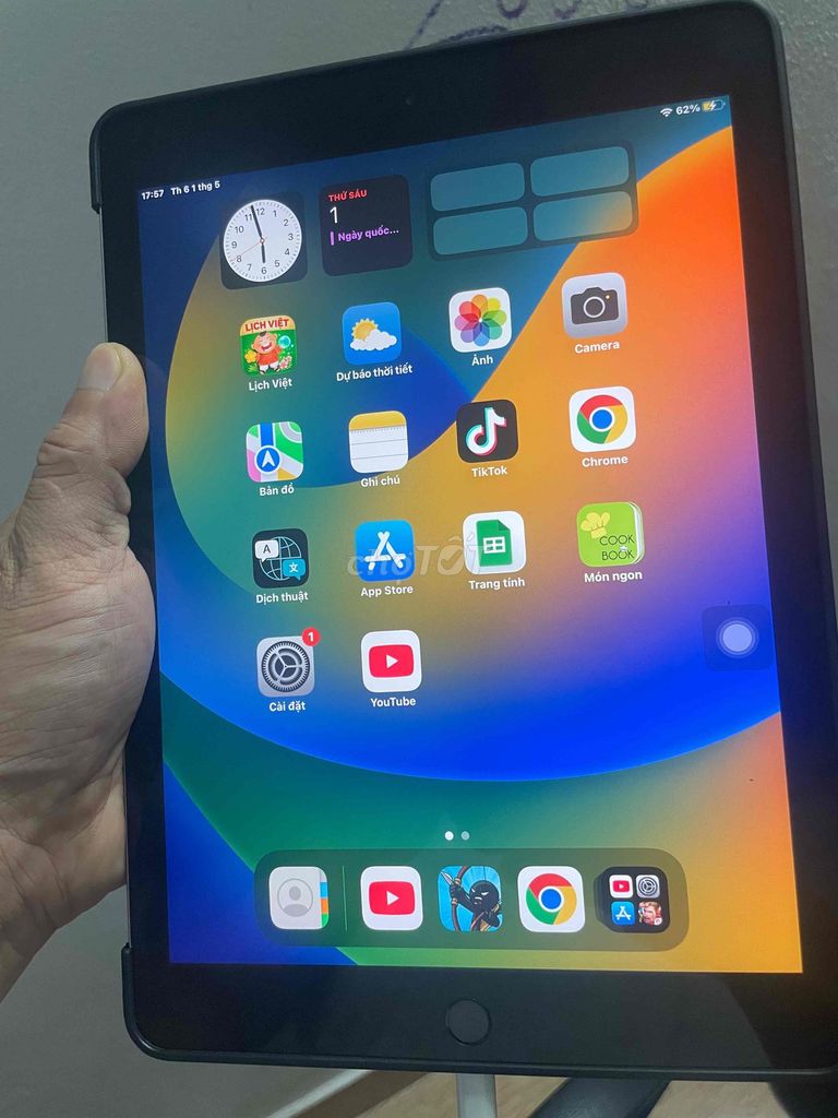 Apple iPad Gen 5 Retina Xám. Mua bán Máy tính bảng tại Quận Lê Chân Hải Phòng được đăng bởi Lê Hoàng hình 1