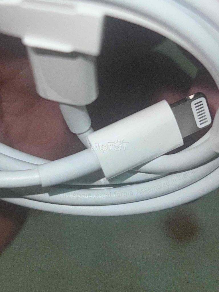 Dây sạc Apple iPhone 13 Trắng Mới. Mua bán Phụ kiện (Màn hình, Chuột...) tại Quận 8 Tp Hồ Chí Minh được đăng bởi Phuonganh Lu hình 1