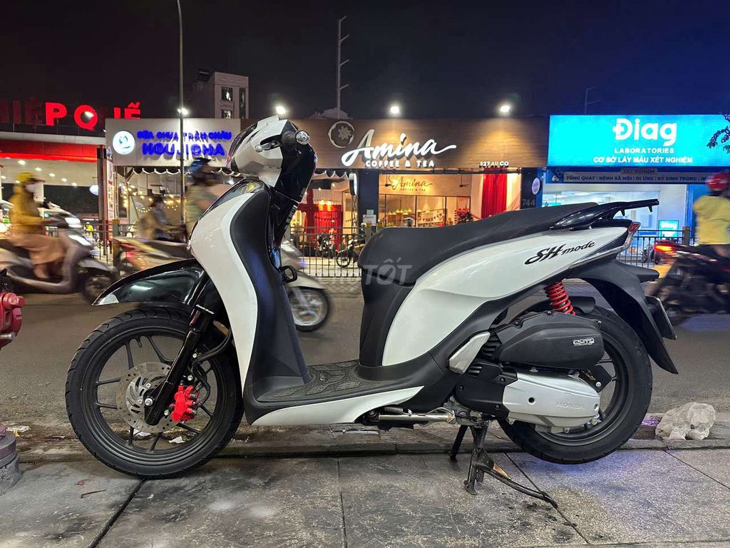 SH mode 2018.odo9680km. đẹp nguyên zin. Chính chủ