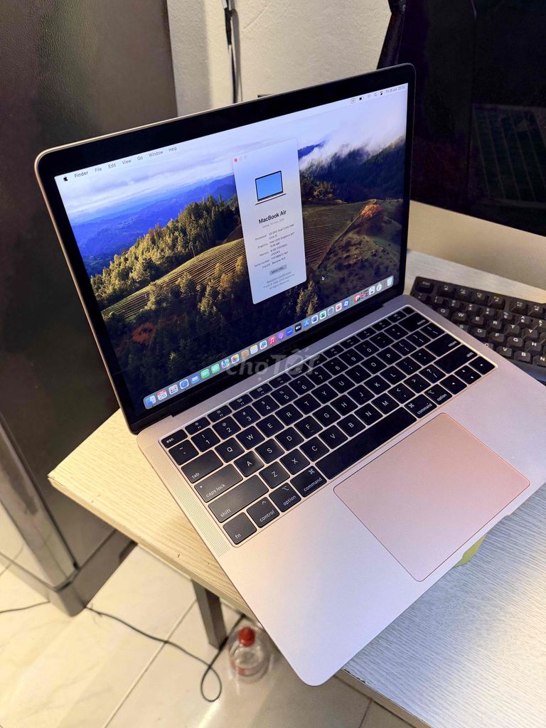 Apple Macbook Air 2019 i5 13.3 inch 8GB/128GB Vàng. Mua bán Laptop tại Quận Ba Đình Hà Nội được đăng bởi Nguyen  hình 1