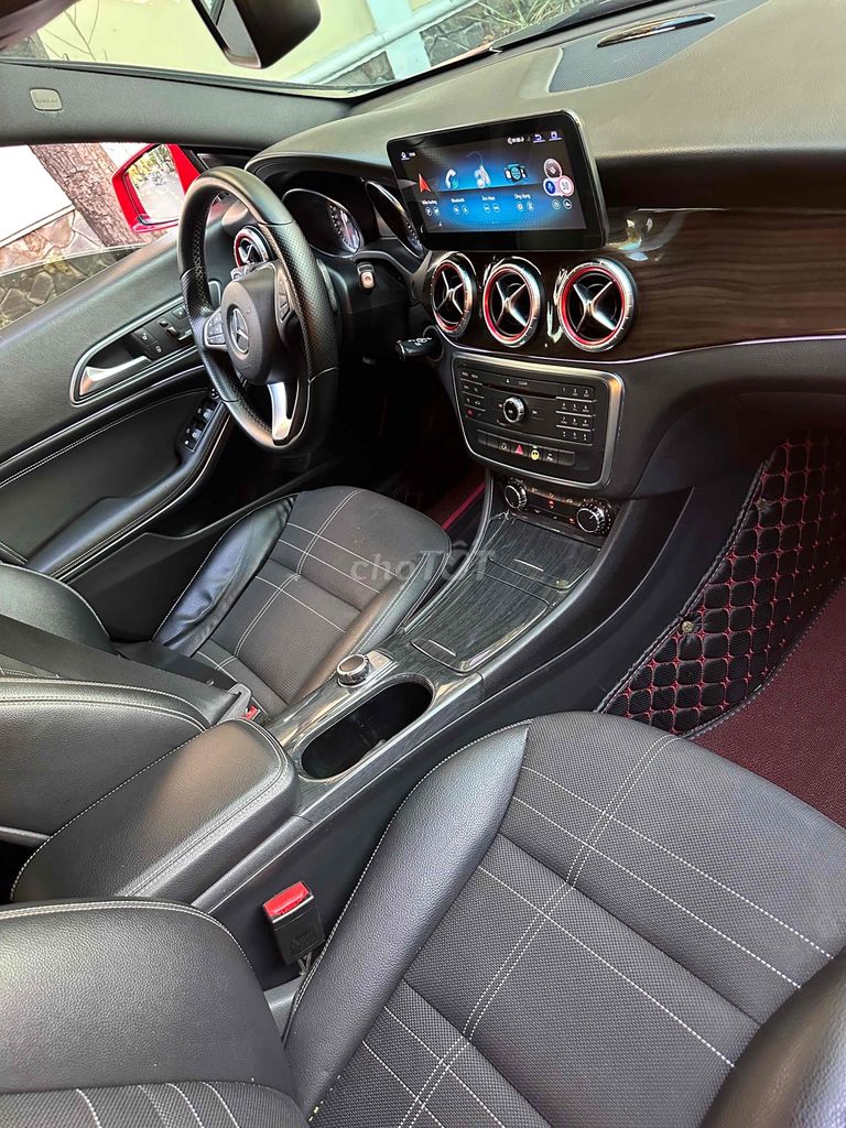 Mercedes Benz CLA Class 11/2015 CLA 200 - 75000 km. Mua bán Ô tô tại Quận 7 Tp Hồ Chí Minh được đăng bởi Auto Car Quận 7 hình 2